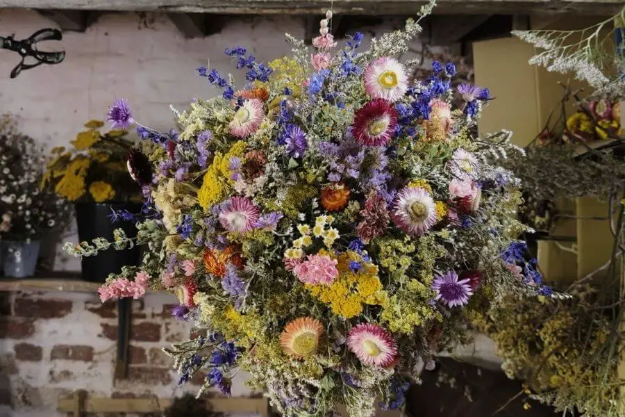 How to Make a Dried Flower Cloud (Even If You’ve Never Tried Before) 8 Dried Flower Cloud
